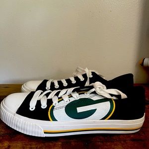 Green Bay Packers Womens size 8 shoes